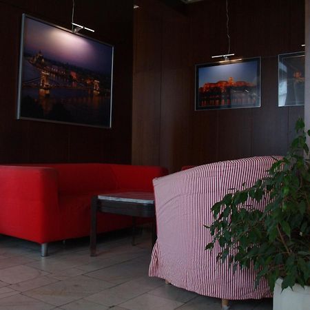 Budapest Center House ภายนอก รูปภาพ
