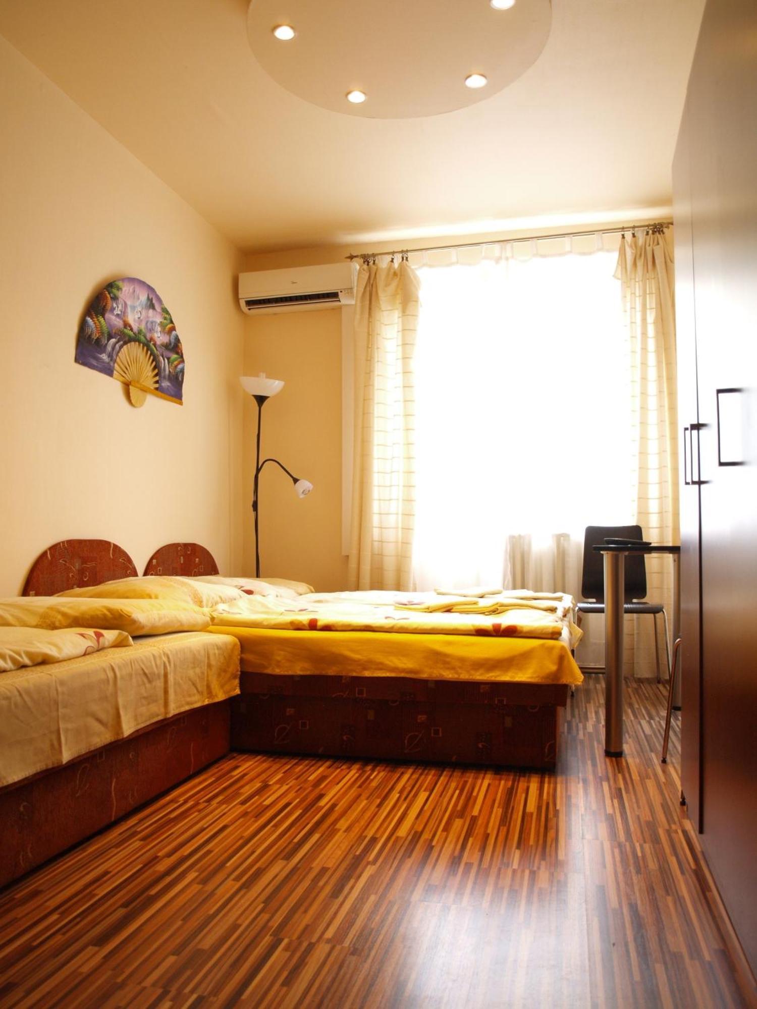 Budapest Center House ภายนอก รูปภาพ